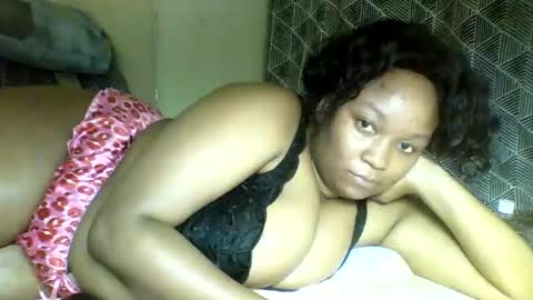 Prettie diva online show from October 27, 2025, 12:47 am
