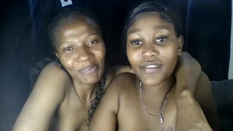 prettie_petitee online show from July 6, 2026, 9:06 am
