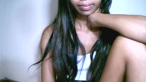 prettiethalia online show from March 1, 2026, 11:40 pm