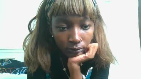 pretty__lisa online show from December 21, 2025, 2:57 pm