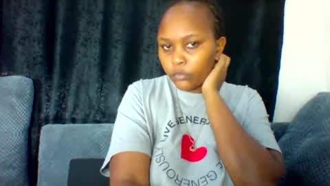 pretty_dee1 online show from May 9, 2026, 7:08 pm