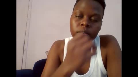 Snapshot of pretty_ebony23 chatting on May 31, 2026, 7:04 pm chocolatebby90 online show from May 31, 2026, 7:04 pm