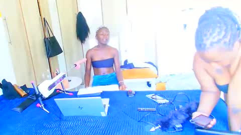 Snapshot of pretty_ebony_dolls chatting on February 8, 2025, 11:22 am riri online show from February 8, 2025, 11:22 am