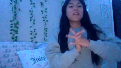 pretty_girl828687 online show from October 20, 2025, 4:13 am