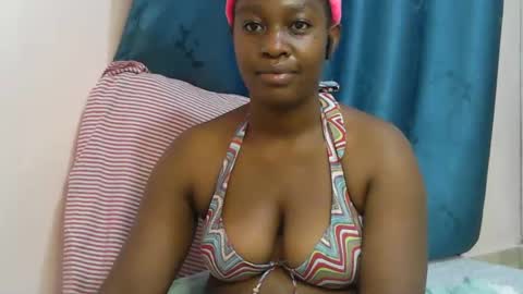 pretty_kylah online show from September 29, 2025, 4:17 am