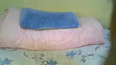 pretty_liny online show from October 17, 2025, 10:56 pm