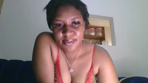 Snapshot of pretty_loreen chatting on May 3, 2026, 11:38 am loreen online show from May 3, 2026, 11:38 am