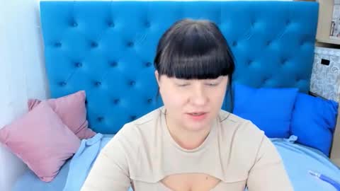 pretty_malika online show from October 21, 2025, 2:01 am