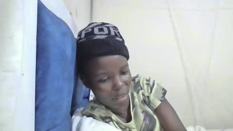 pretty_petite_ebony online show from April 4, 2026, 7:50 am