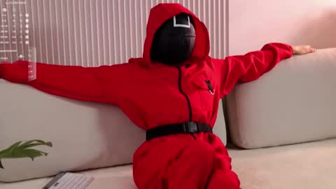 Elina online show from October 31, 2025, 10:05 am