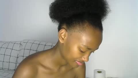 Pretty doll online show from November 18, 2025, 7:35 am