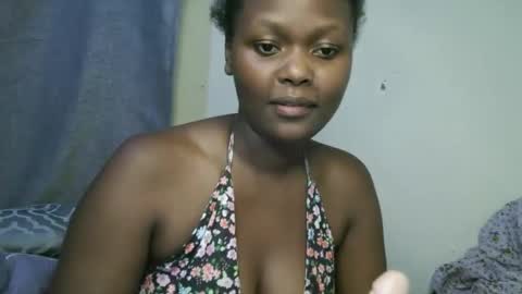 Snapshot of pretty_shanz chatting on October 17, 2025, 8:22 pm pretty_shanz online show from October 17, 2025, 8:22 pm