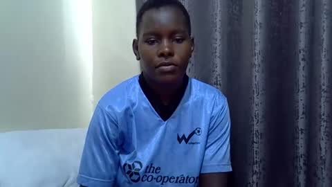 pretty_sheanna online show from October 6, 2025, 8:23 am