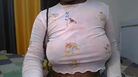 pretty_shila online show from November 13, 2025, 1:04 am