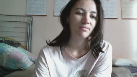 Bella online show from September 21, 2025, 4:47 am