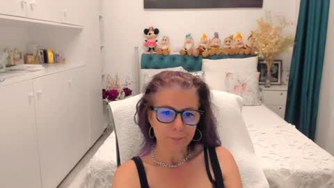 Snapshot of prettyblackeyes chatting on June 15, 2026, 5:42 am wilma online show from June 15, 2026, 5:42 am