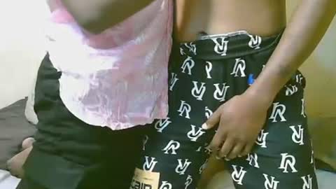 Snapshot of prettyboyz10 chatting on September 23, 2025, 11:13 am prettyboyz10 online show from September 23, 2025, 11:13 am