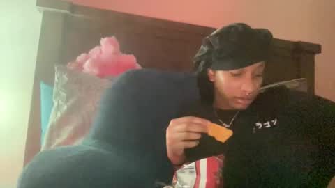 Snapshot of prettyfacefemale chatting on May 13, 2026, 5:16 am prettyfacefemale online show from May 13, 2026, 5:16 am