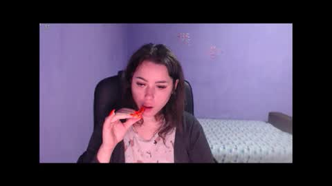 prettyjulliette online show from February 3, 2025, 4:52 pm