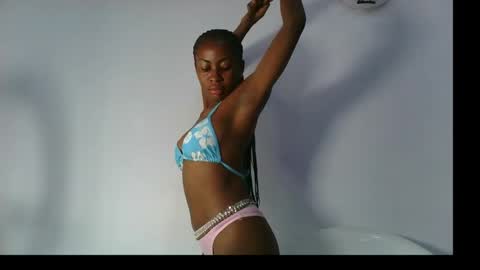 evelyn online show from October 13, 2025, 8:58 am