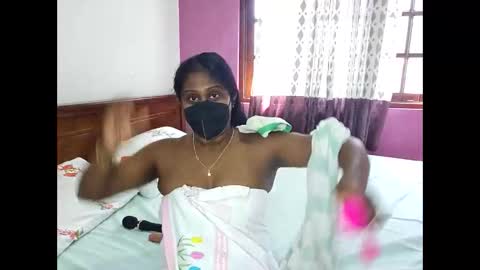 Prettypriya online show from March 16, 2026, 4:29 am