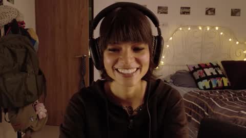 Juli online show from March 18, 2026, 2:15 am