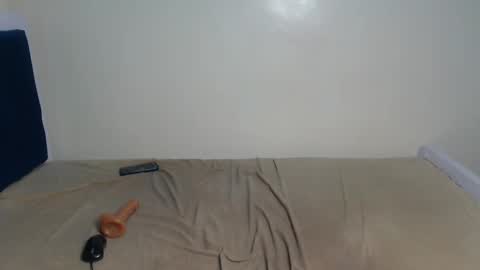 Rosalia online show from April 18, 2026, 3:16 pm