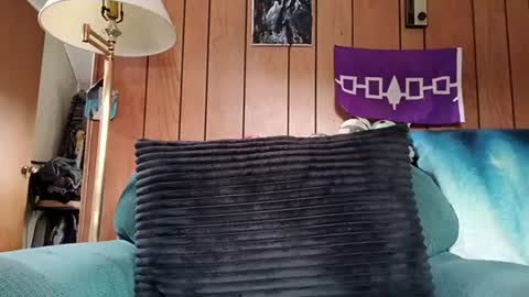 prettysolid7 online show from October 7, 2025, 4:15 pm