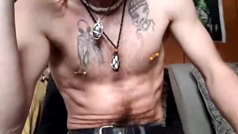 prettysolidd7 online show from January 13, 2025, 2:42 pm