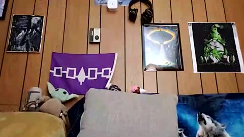 prettysolidd7 online show from January 19, 2025, 9:55 pm