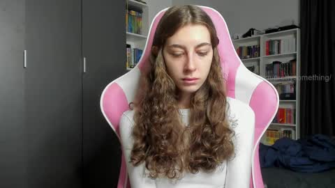 Sophie  next stream will be at Monday  i will wait you guys  online show from April 3, 2026, 7:17 am