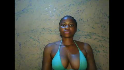 prettyxxpac online show from April 7, 2026, 11:37 pm