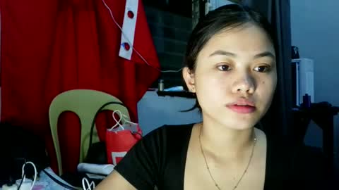 prettyyy_lovelyyy online show from April 19, 2026, 12:37 pm