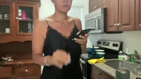 prettyyykittyyy22 online show from November 3, 2025, 2:18 pm