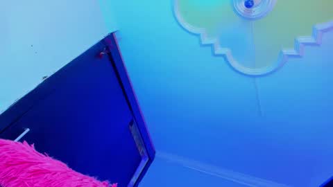 pretygirltsxxx online show from April 4, 2026, 10:51 pm