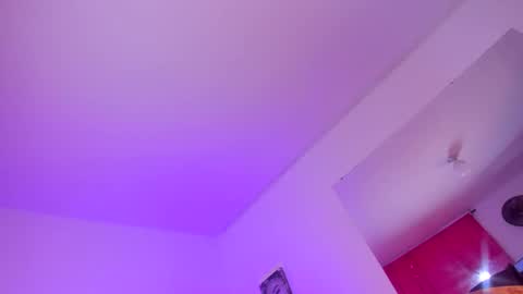 pretygirltsxxx online show from April 30, 2026, 11:49 am