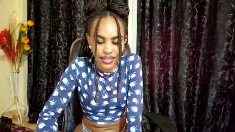Snapshot of priceless_sexy chatting on September 13, 2025, 2:28 pm priceless_sexy online show from September 13, 2025, 2:28 pm