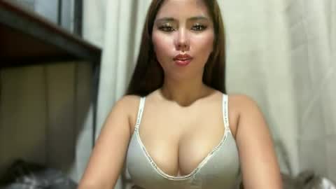 Snapshot of pricelessbeautyxxx chatting on June 11, 2026, 6:06 pm TINA online show from June 11, 2026, 6:06 pm