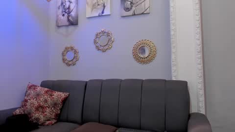 prince_arthur77 online show from February 18, 2025, 3:54 pm