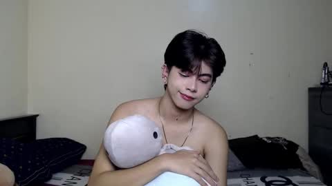 Snapshot of princecalix chatting on January 8, 2026, 7:10 am princecalix online show from January 8, 2026, 7:10 am