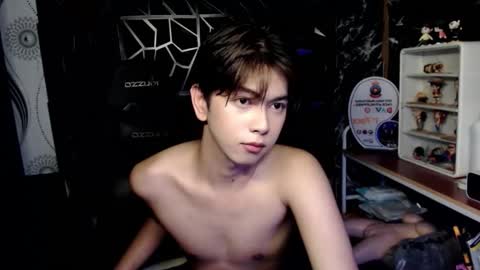 Snapshot of princecalix chatting on February 9, 2026, 9:41 pm princecalix online show from February 9, 2026, 9:41 pm