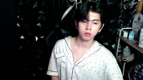 Snapshot of princecalix chatting on May 23, 2026, 5:01 am princecalix online show from May 23, 2026, 5:01 am