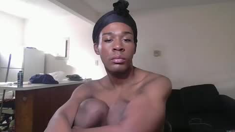 princeofmisfit online show from November 17, 2025, 7:52 pm