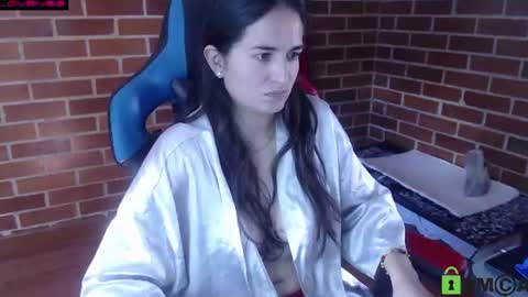 Snapshot of princesa_leia_zathur chatting on July 6, 2026, 1:52 pm Leia online show from July 6, 2026, 1:52 pm