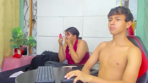 Snapshot of princesanddark chatting on January 5, 2026, 7:17 pm PrincesANDdark online show from January 5, 2026, 7:17 pm