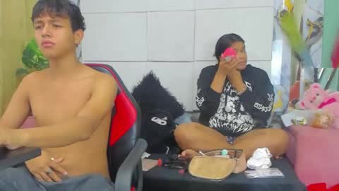 Snapshot of princesanddark chatting on January 7, 2026, 1:02 pm PrincesANDdark online show from January 7, 2026, 1:02 pm