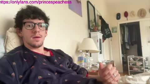 Peaches online show from May 9, 2026, 10:48 pm