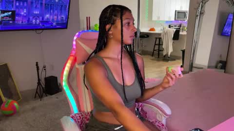 Cece  NEXT LIVESTREAM -- DEC. 4th  7 PM CST online show from September 27, 2025, 3:55 am