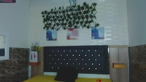 Princess Martinez online show from December 10, 2024, 5:33 pm