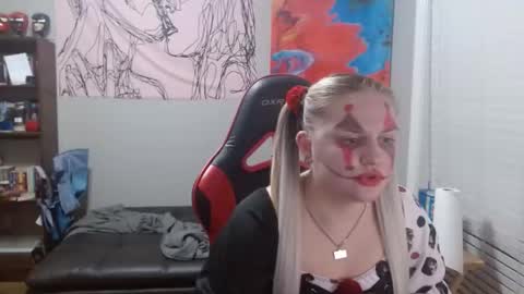 Snapshot of princessandthebear03 chatting on November 1, 2025, 8:38 am Will and Kaley online show from November 1, 2025, 8:38 am